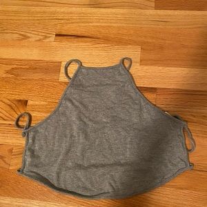 gray top!